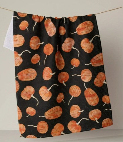 Close up of pumpkin dish towel.